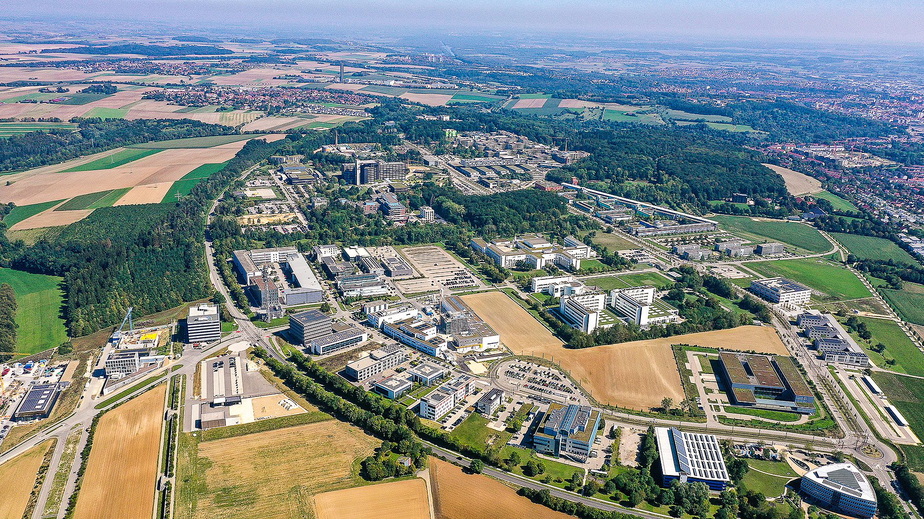 Luftaufnahme der Wissenschaftsstadt Ulm Luftaufnahme der Wissenschaftsstadt Ulm mit Campus und Forschungsgebäuden